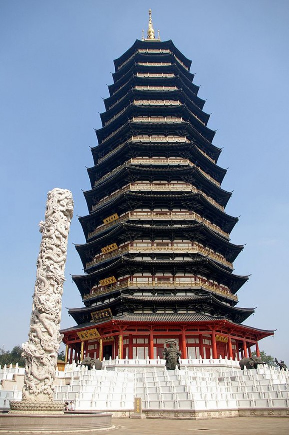 Tianning Pagoda in Changzhou by Jakub Halun is licensed under the terms of the GNU Free Documentation License, Version 1.2 or any later version published by the Free Software Foundation