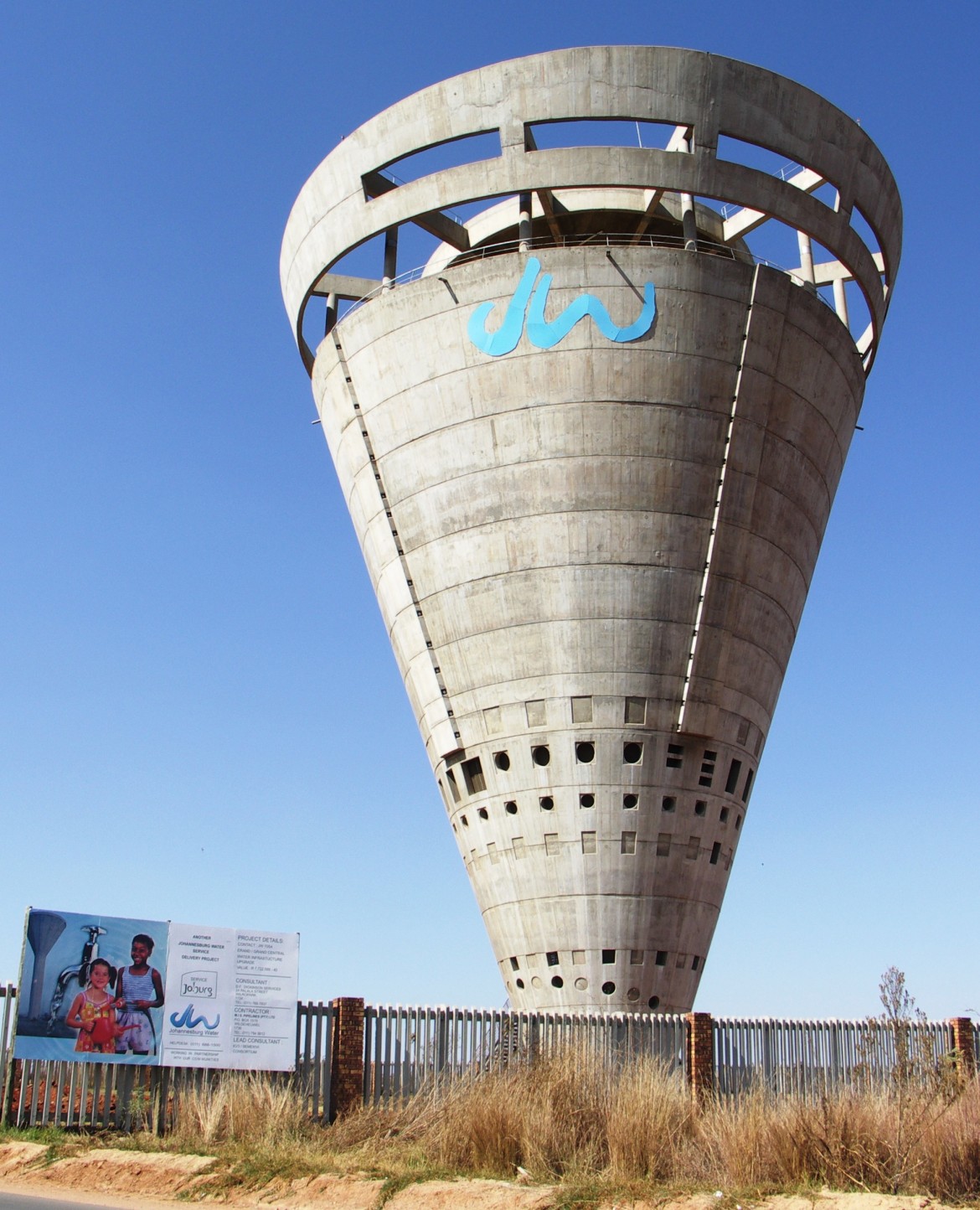 This Week's Crazy Building Johannesburg Water Tower Gary Kent Real