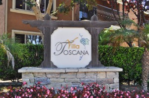 Villa Toscana entrance sign