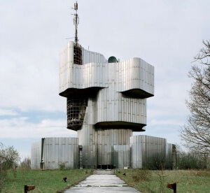 Petrova Gora Monument by Укларочить (Тоида) licensed under the term of CC BY 3.0