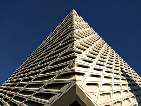 The Broad Museum by Travis Wise is licensed under CC BY 2.0