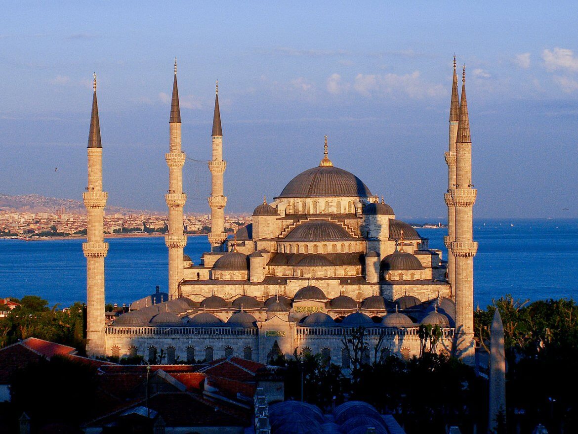 This Week's Crazy Building The Blue Mosque Gary Kent Real Estate