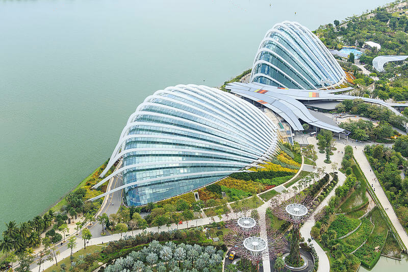 The Gardens by the Bay by CEphoto, Uwe Aranas licensed under the terms of the CC BY-SA 3.0