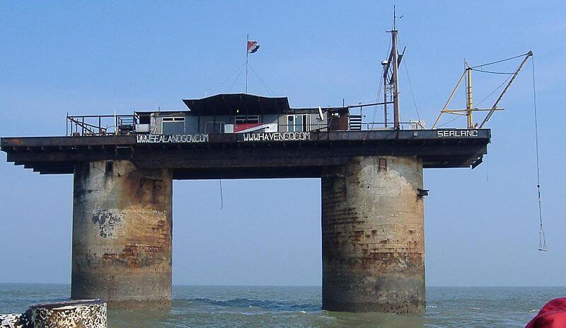 Sealand by Richard Lazenby licensed under the terms of public domain