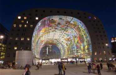 Markthal covert market by Paul Arps used under CC BY 2.0/Faces blurred from original