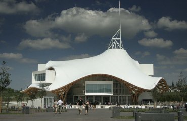 Centre Pompidou-Metz by manuelsvay is licensed under CC BY 2.0
