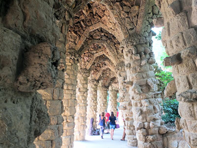 "Park Güell" by Keith Roper is licensed under CC BY 2.0