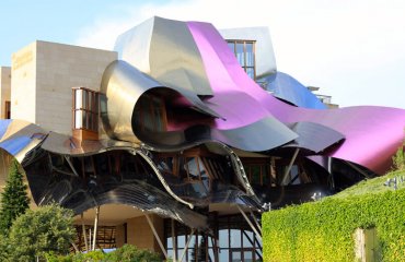 “Hotel Marques De Riscal, Elciego, Álava, Spain” by CO-120812 is licensed under CC BY-ND 2.0